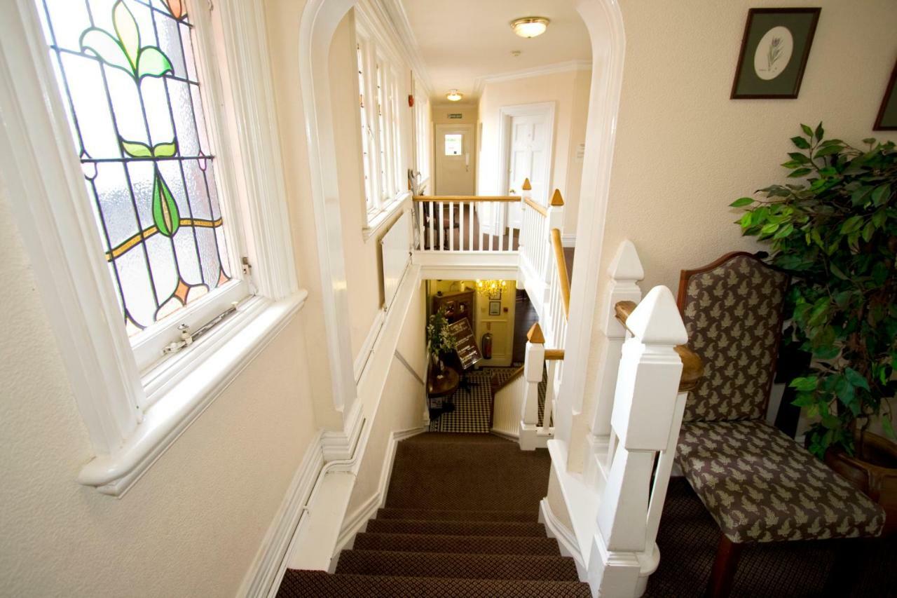 The Carre Arms & Restaurant 4*